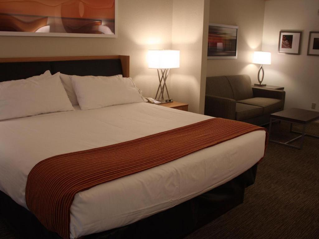 Holiday Inn Express Munising-Lakeview Hotel By Ihg Dış mekan fotoğraf