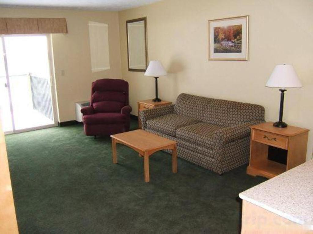 Holiday Inn Express Munising-Lakeview Hotel By Ihg Dış mekan fotoğraf