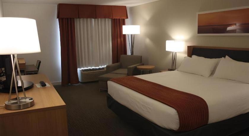 Holiday Inn Express Munising-Lakeview Hotel By Ihg Dış mekan fotoğraf